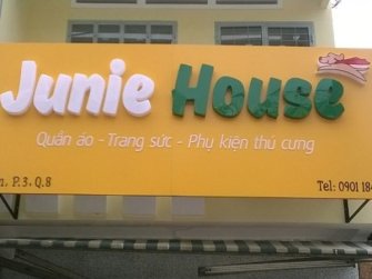 Bảng hiệu chữ nổi shop Junie House