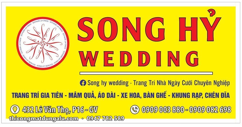 Bản thiết kế bảng hiệu Song Hỷ Wedding nền vàng chữ đỏ, logo tròn bên trái