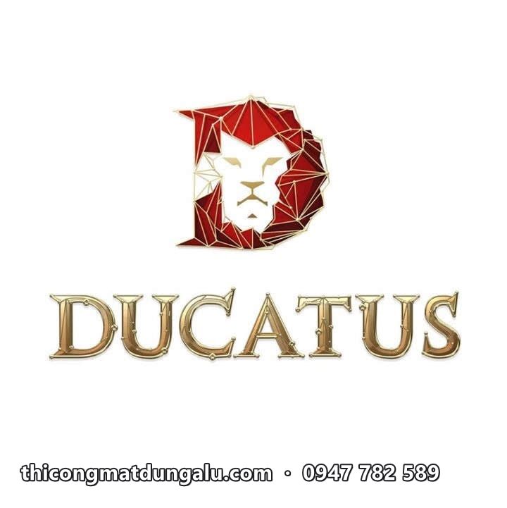 File logo Ducatus với đầu sư tử đỏ và chữ vàng đồng